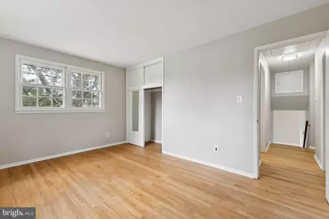 Entry Way - 5307 Kepler Ln, Springfield, VA 22151 photo 1 of 1