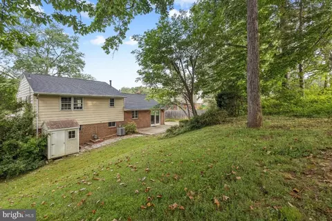 Exterior - 5307 Kepler Ln, Springfield, VA 22151 photo 4 of 7