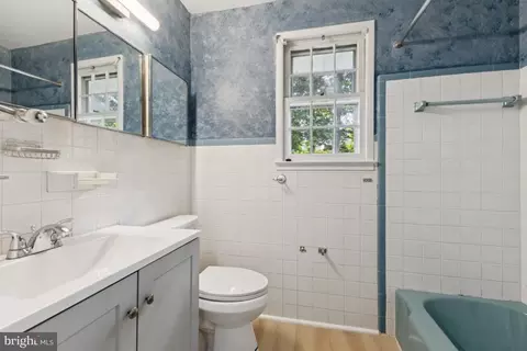 Bath - 5307 Kepler Ln, Springfield, VA 22151 photo 2 of 2
