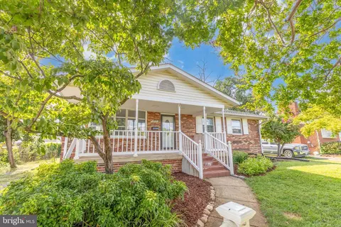 6925 Ruskin St, Springfield, VA 22150