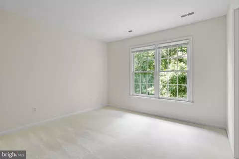8546 Hooes Rd, Springfield, VA 22153 photo 32