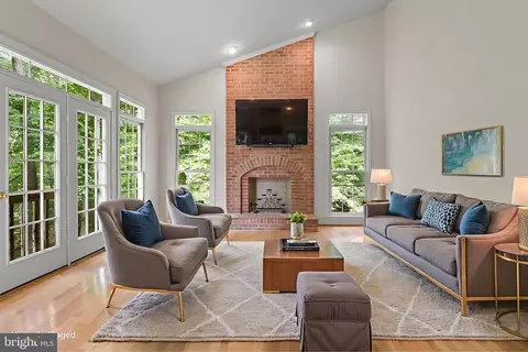 8546 Hooes Rd, Springfield, VA 22153 photo 58