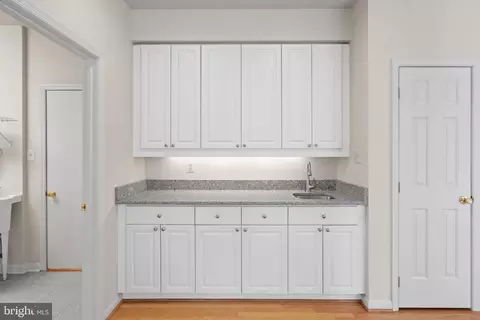 8546 Hooes Rd, Springfield, VA 22153 photo 29