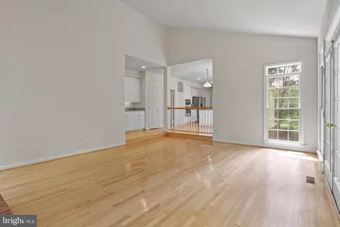 8546 Hooes Rd, Springfield, VA 22153 photo 26