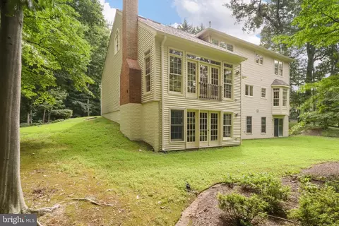 8546 Hooes Rd, Springfield, VA 22153 photo 50