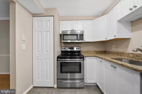 Kitchen - 7621 Tremayne Pl #113, Mclean, VA 22102 photo 1 of 1