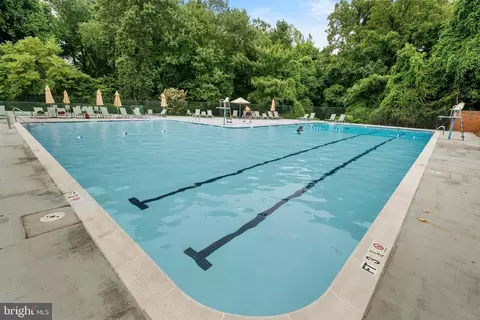 Exterior - 7621 Tremayne Pl #113, Mclean, VA 22102 photo 4 of 4