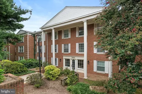Other - 7621 Tremayne Pl #113, Mclean, VA 22102 photo 3 of 12