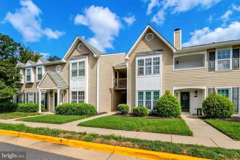 7817 Harrowgate Cir #C, Springfield, VA 22152 photo 2