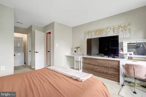 7817 Harrowgate Cir #C, Springfield, VA 22152 photo 18