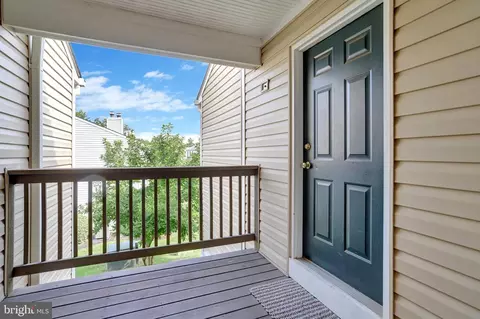 7817 Harrowgate Cir #C, Springfield, VA 22152 photo 4