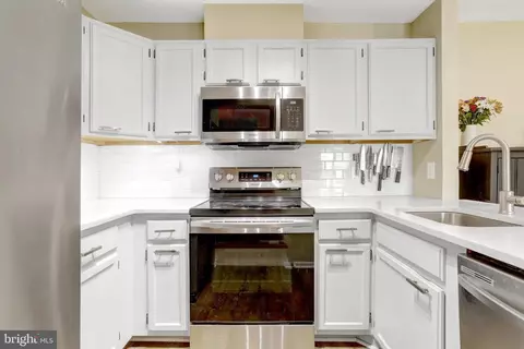 7817 Harrowgate Cir #C, Springfield, VA 22152 photo 10