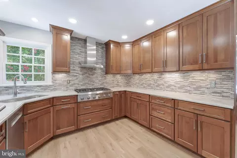 Kitchen - 1248 Lamplighter Way, Reston, VA 20194 photo 2 of 5