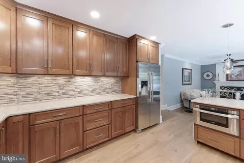 Kitchen - 1248 Lamplighter Way, Reston, VA 20194 photo 4 of 5