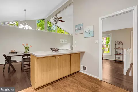 5518 Ventnor Ln, Springfield, VA 22151 photo 7