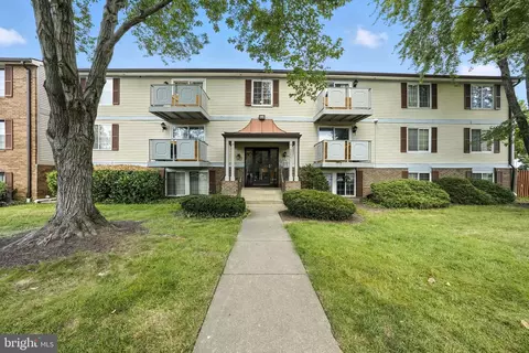 8380 E Brockham Dr #29/80E, Alexandria, VA 22309