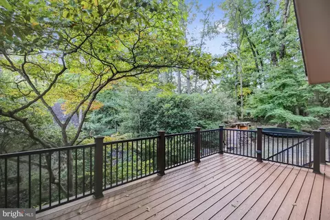 Exterior - 11221 S Shore Rd, Reston, VA 20190 photo 8 of 15