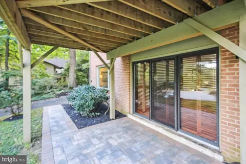 Exterior - 11221 S Shore Rd, Reston, VA 20190 photo 10 of 15