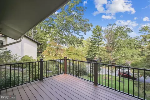 Exterior - 11221 S Shore Rd, Reston, VA 20190 photo 6 of 15