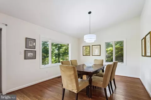 Dining - 11221 S Shore Rd, Reston, VA 20190 photo 4 of 6