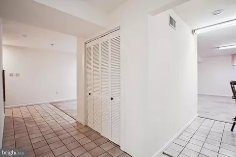 Entry Way - 8809 Shadowlake Way, Springfield, VA 22153 photo 6 of 6