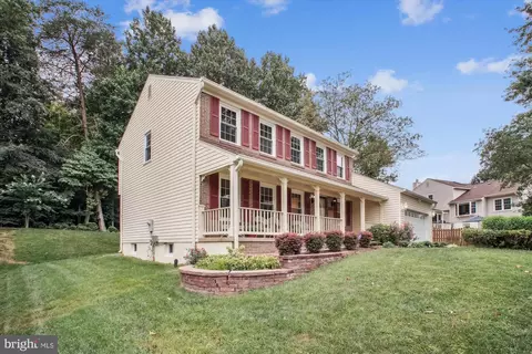 Exterior - 8809 Shadowlake Way, Springfield, VA 22153 photo 4 of 15