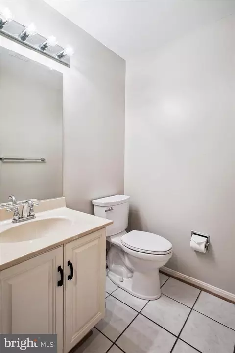 Bath - 8809 Shadowlake Way, Springfield, VA 22153 photo 1 of 7