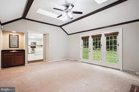Living - 8809 Shadowlake Way, Springfield, VA 22153 photo 8 of 9