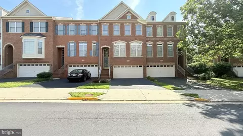 13437 Wood Lilly Ln, Centreville, VA 20120