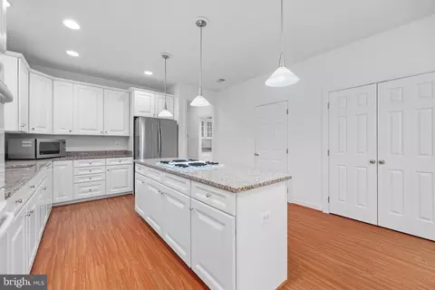 Kitchen - 6405 Bridge Creek Ct, Springfield, VA 22152 photo 3 of 3
