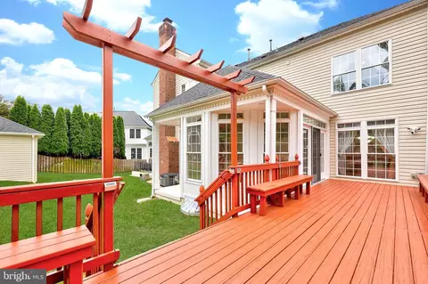 Exterior - 6405 Bridge Creek Ct, Springfield, VA 22152 photo 10 of 14