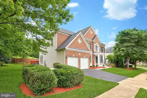 Exterior - 6405 Bridge Creek Ct, Springfield, VA 22152 photo 3 of 14