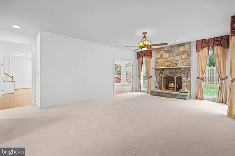 Living - 6405 Bridge Creek Ct, Springfield, VA 22152 photo 1 of 6