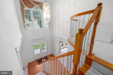 Entry Way - 6405 Bridge Creek Ct, Springfield, VA 22152 photo 3 of 3