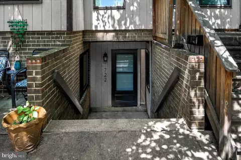1722 Westwind Way #123, Mclean, VA 22102 photo 2
