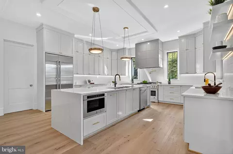 Kitchen - 1730 Barbee St, Mclean, VA 22101 photo 2 of 9