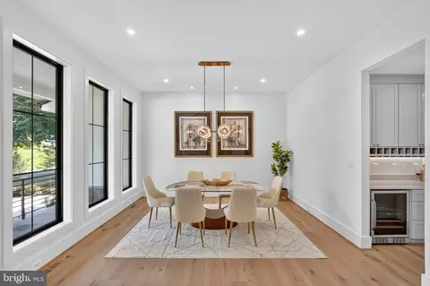 Dining - 1730 Barbee St, Mclean, VA 22101 photo 1 of 4