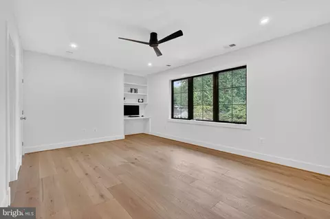 Bedroom - 1730 Barbee St, Mclean, VA 22101 photo 5 of 7