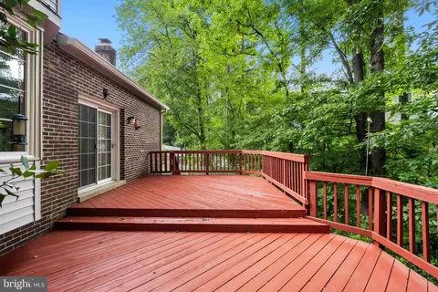 Exterior - 9509 Leathersmith Ct, Burke, VA 22015 photo 4 of 4