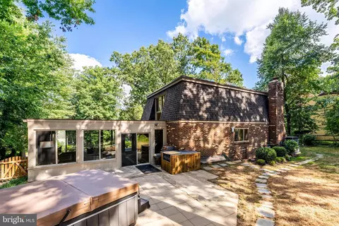 Exterior - 11205 Wedge Dr, Reston, VA 20190 photo 14 of 19
