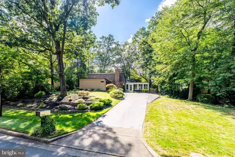 Exterior - 11205 Wedge Dr, Reston, VA 20190 photo 11 of 19