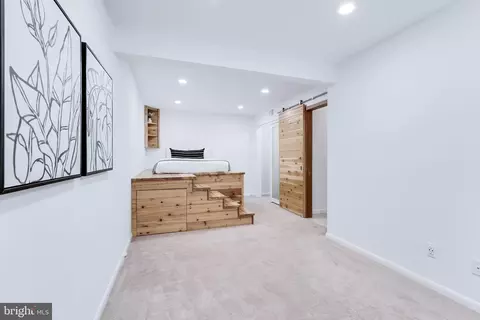 Bedroom - 11205 Wedge Dr, Reston, VA 20190 photo 12 of 13