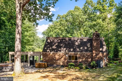 Exterior - 11205 Wedge Dr, Reston, VA 20190 photo 8 of 19