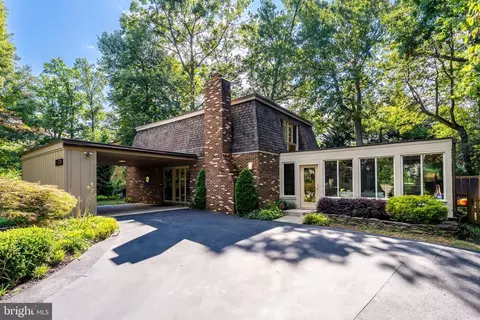 Exterior - 11205 Wedge Dr, Reston, VA 20190 photo 12 of 19