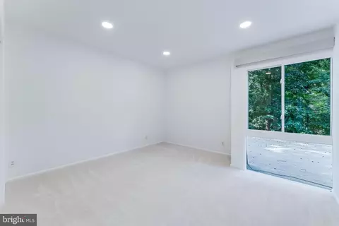 Bedroom - 11205 Wedge Dr, Reston, VA 20190 photo 8 of 13