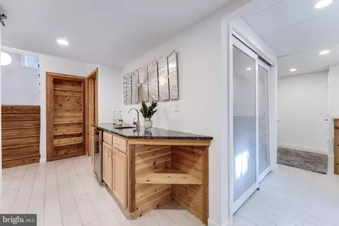 Entry Way - 11205 Wedge Dr, Reston, VA 20190 photo 12 of 13
