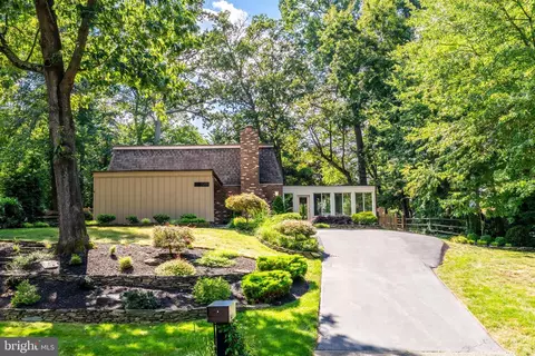 Exterior - 11205 Wedge Dr, Reston, VA 20190 photo 10 of 19