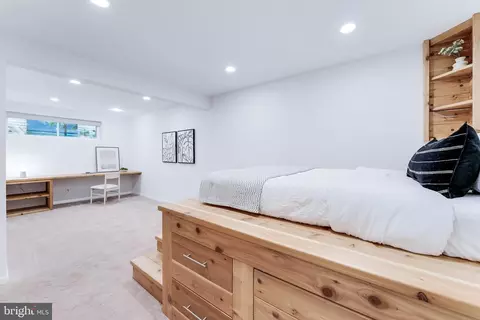 Bedroom - 11205 Wedge Dr, Reston, VA 20190 photo 13 of 13