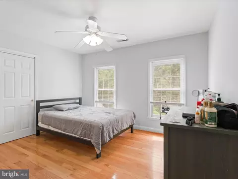 Bedroom - 6201 Cardinal Brook Ct, Springfield, VA 22152 photo 3 of 4