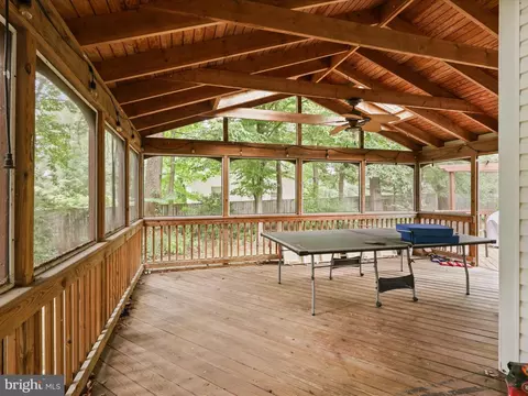 Exterior - 6201 Cardinal Brook Ct, Springfield, VA 22152 photo 2 of 11